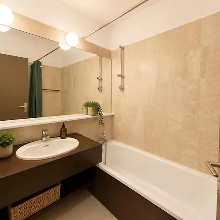 Apartment Avec Terrasse Juan-les-pins 5 Min De La Antibes