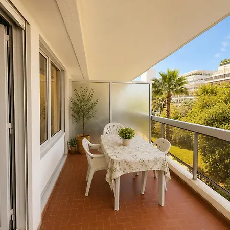 Avec Terrasse Juan-les-pins 5 Min De La Apartment